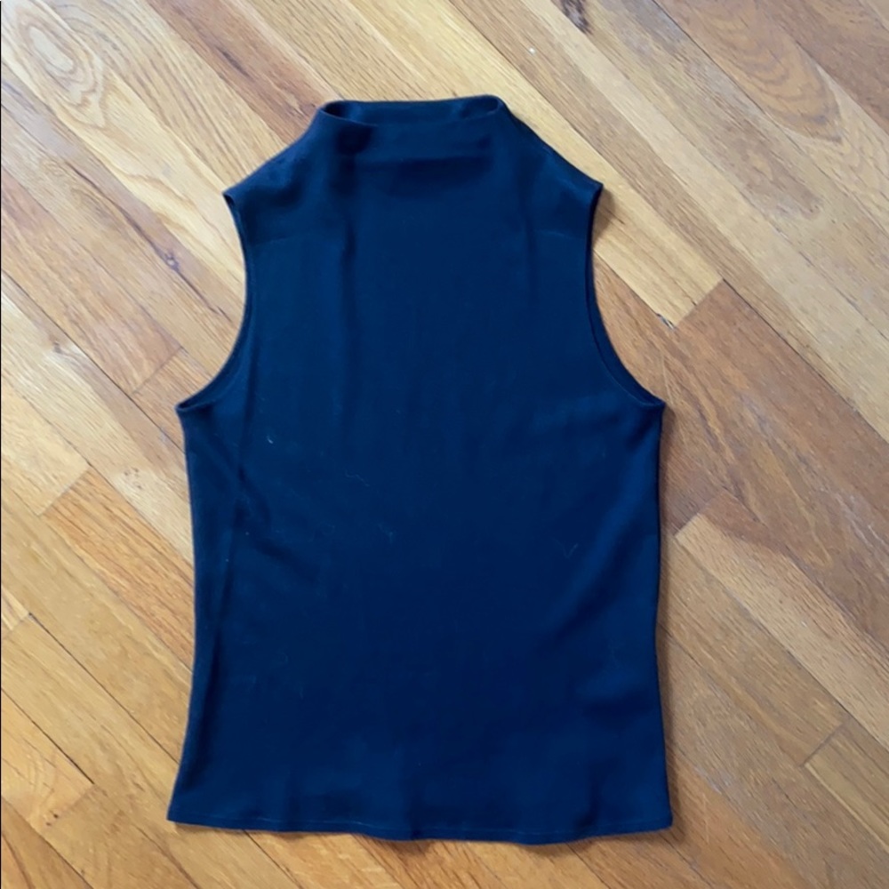 Bloomingdale’s & Tahari sleeveless top